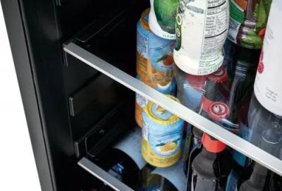 24" Electrolux 5.1 Cu. Ft. Under-Counter Beverage Center - EI24BC15VS